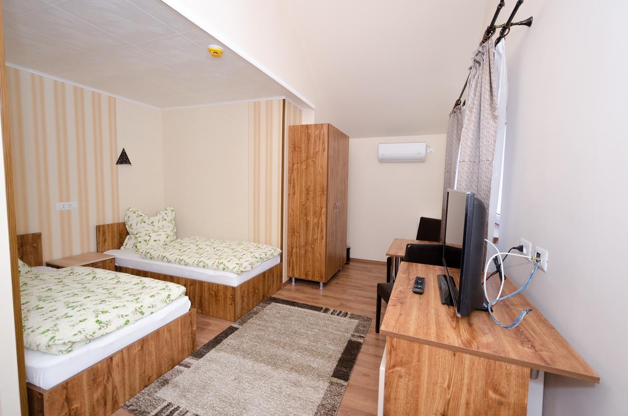 Camere-Apartament Steyna Алба Юлия Екстериор снимка
