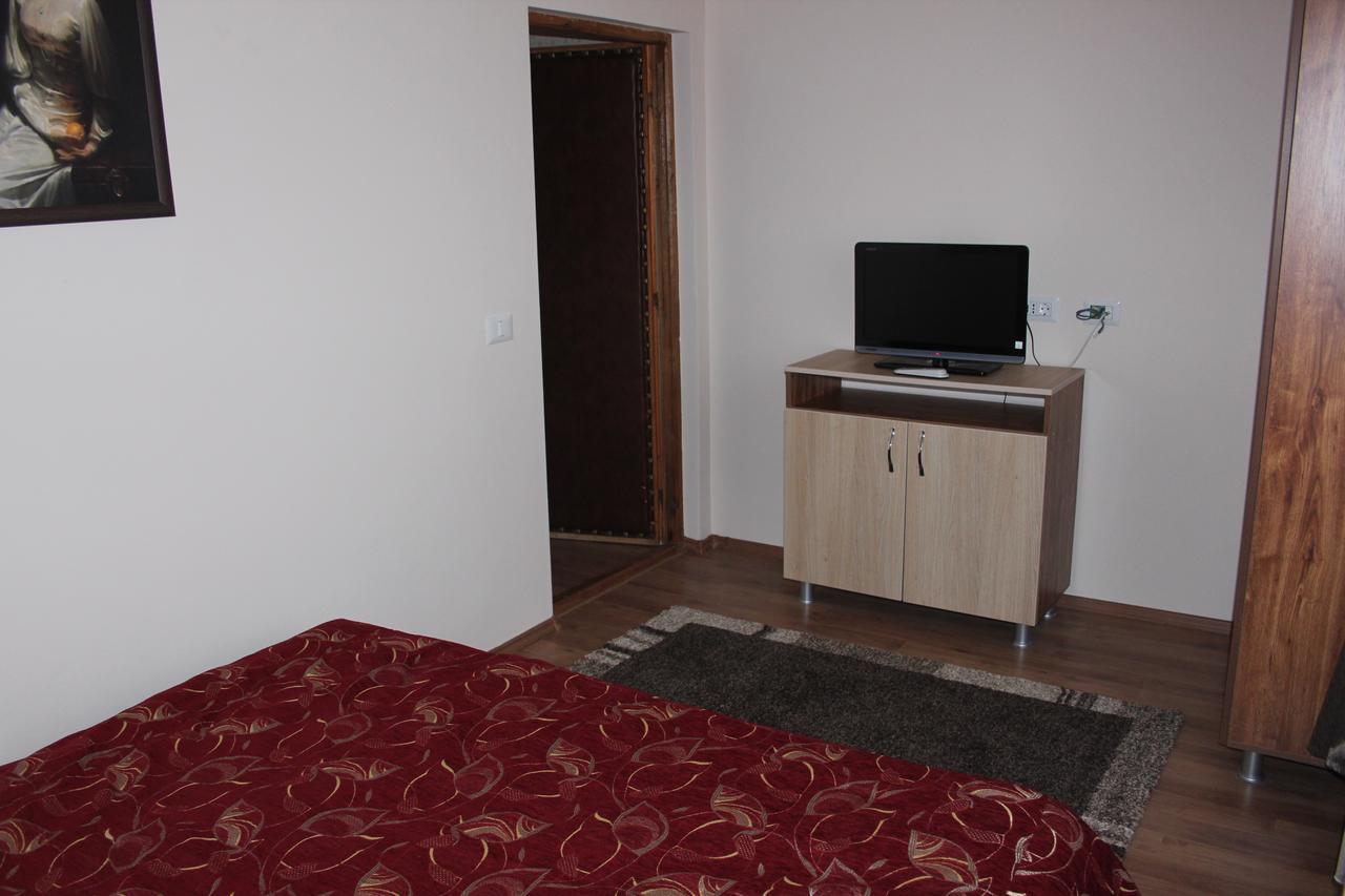 Camere-Apartament Steyna Алба Юлия Екстериор снимка
